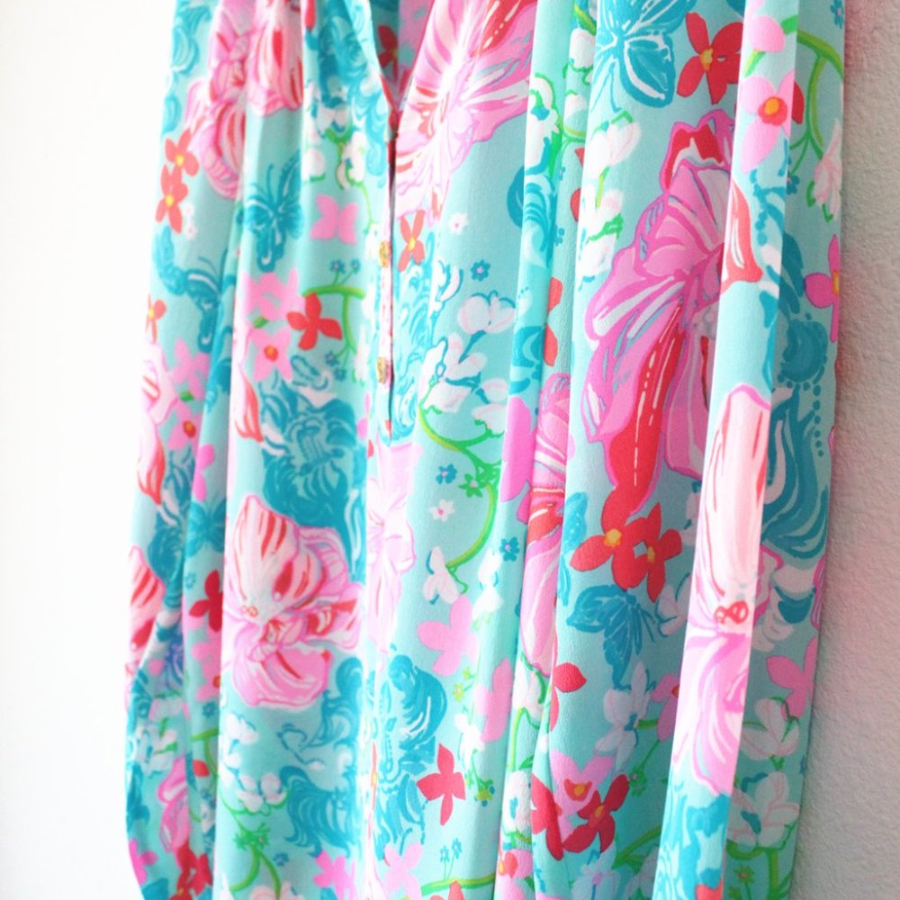 New Lilly Pulitzer Elsa Silk Top, Luscious Lions - Picture 3 of 6